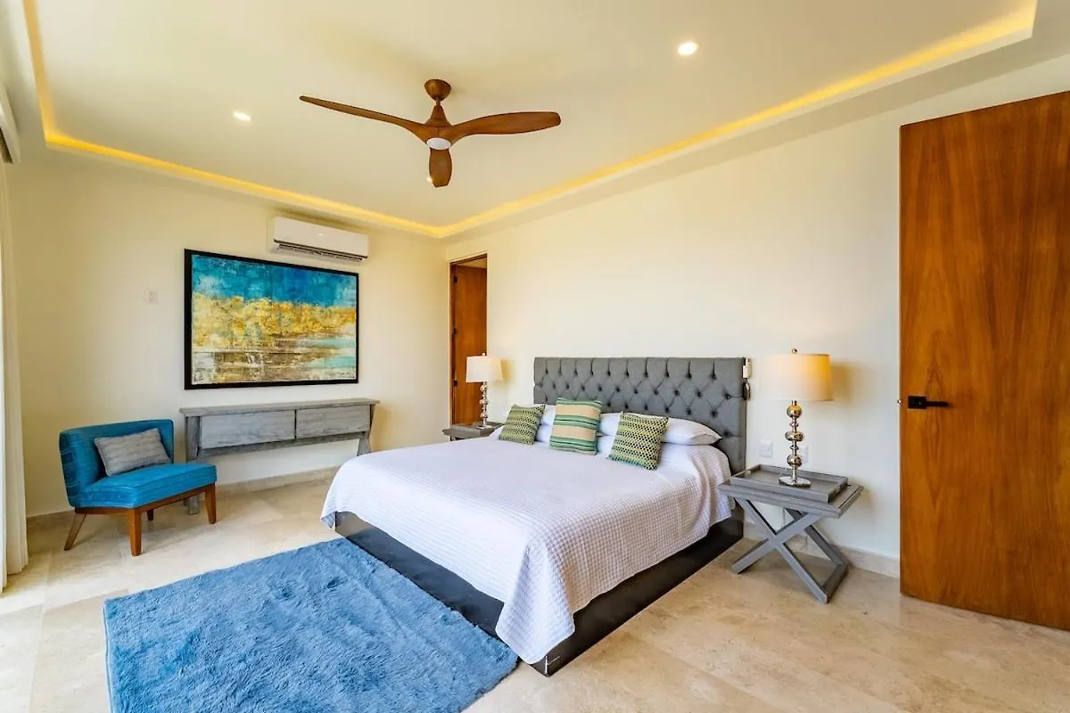 Oceanview 2BR Top Floor Condo Terrace-Pool Cozumel Mexico