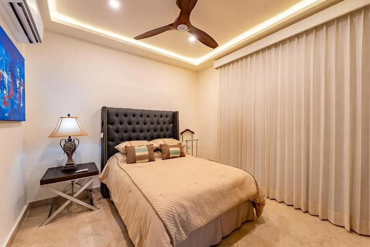 Oceanview 2BR Top Floor Condo Terrace-Pool Cozumel Apartment